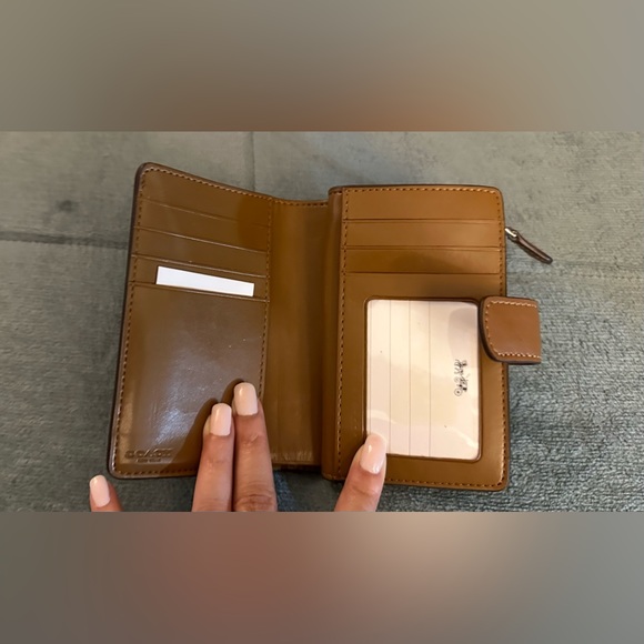 NWOB - Medium Corner Zip Wallet In Signature Canvas - Tan / beige - Picture 3 of 5